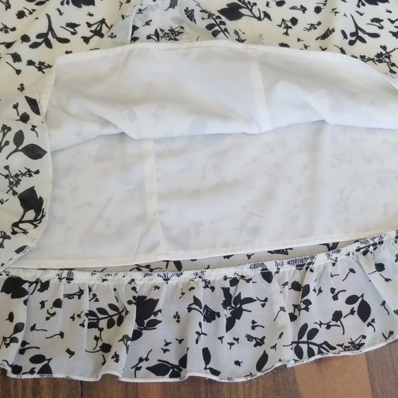 Converse ruffle dress - Picture 4 of 8